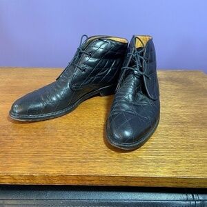 Vintage Cole Haan Women's Leather Dress Booties 7AA*NarrowBlack Quilted‎ Laceup